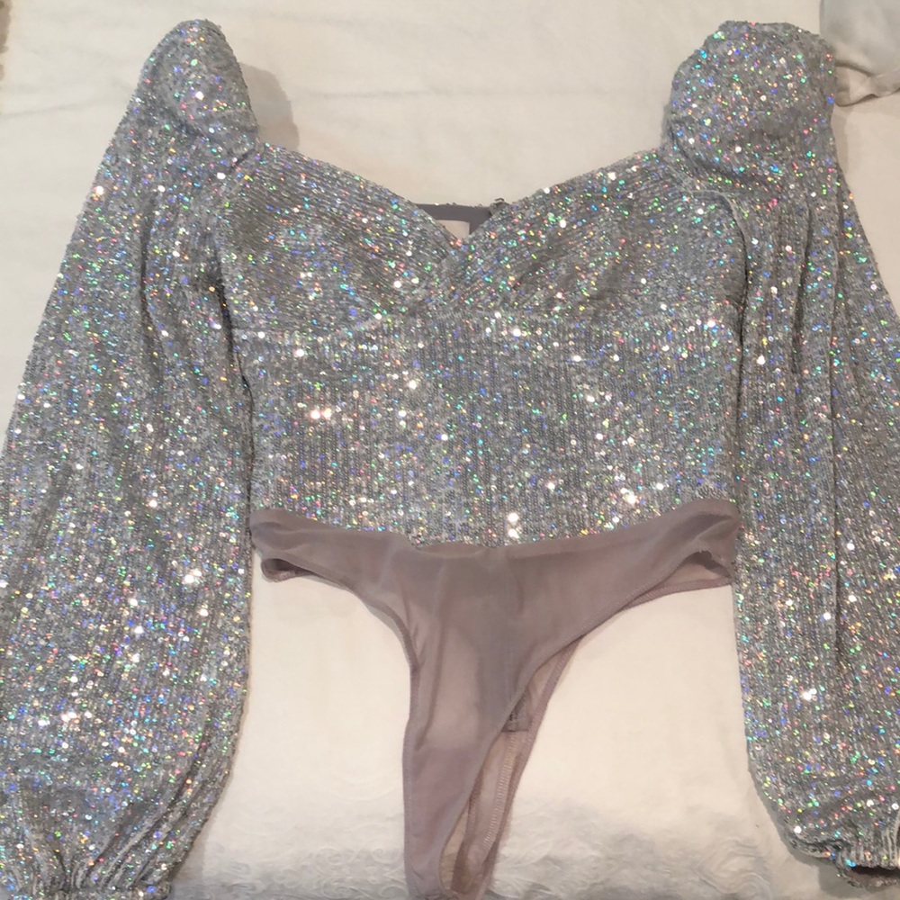 Stunning sequinned bodysuit. High quality.